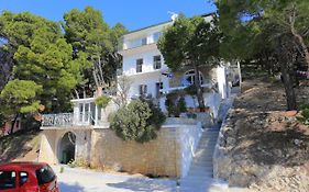 Rooms With A Parking Space Brela, Makarska - 17281